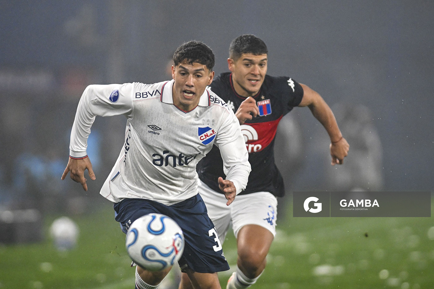 Baltasar Barcia, de Nacional, Copa Conmebol Sudamericana. Estadio Gran Parque Central.