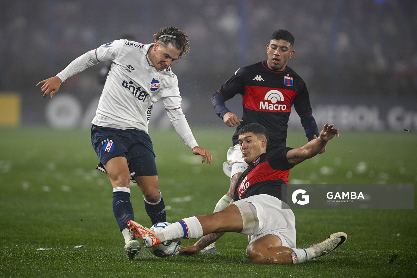 Luciano Boggio, de Nacional, Copa Conmebol Sudamericana. Estadio Gran Parque Central.