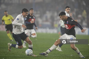Baltasar Barcia, de Nacional, Copa Conmebol Sudamericana. Estadio Gran Parque Central.