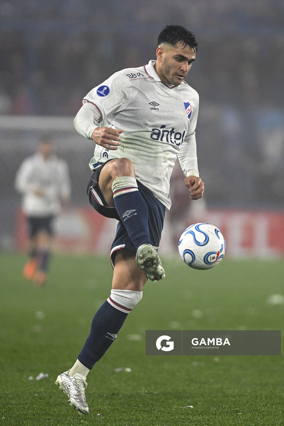 Maximiliano Gómez, de Nacional, Copa Conmebol Sudamericana. Estadio Gran Parque Central.