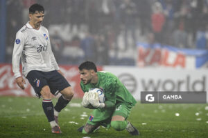 Felipe Zenobio, golero de Tigre, Copa Conmebol Sudamericana. Estadio Gran Parque Central.