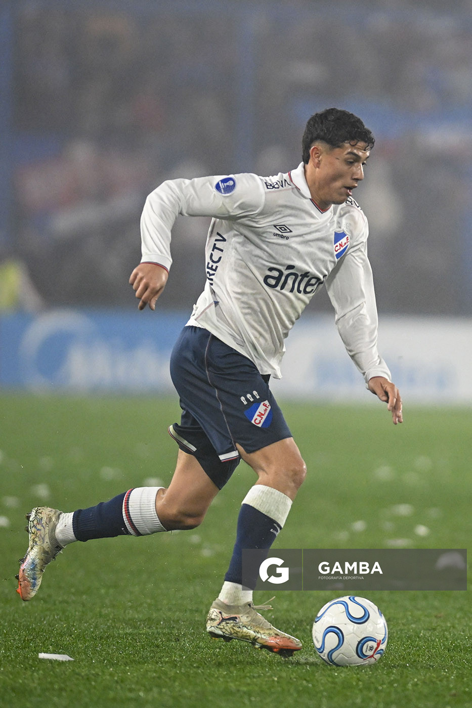 Baltasar Barcia, de Nacional, Copa Conmebol Sudamericana. Estadio Gran Parque Central.
