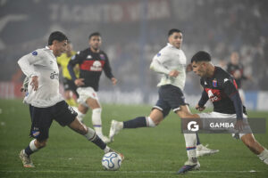 Baltasar Barcia, de Nacional, Copa Conmebol Sudamericana. Estadio Gran Parque Central.