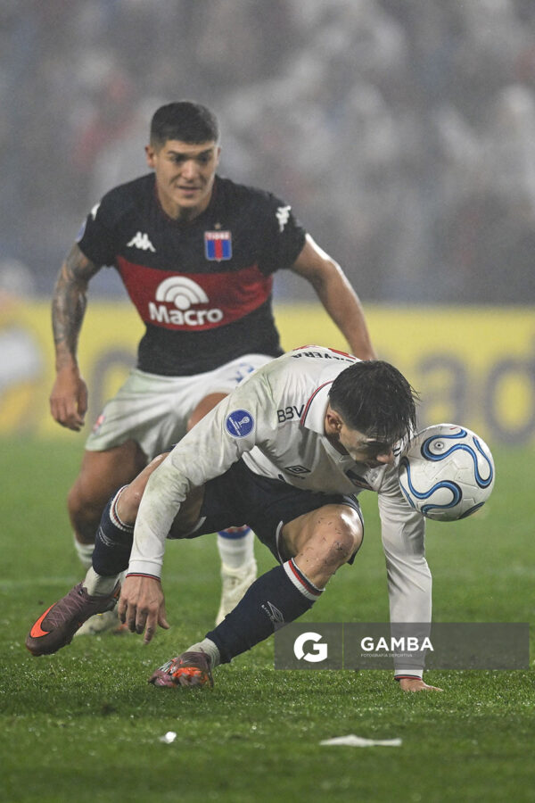 Maximiliano Silvera, de Nacional, Copa Conmebol Sudamericana. Estadio Gran Parque Central.
