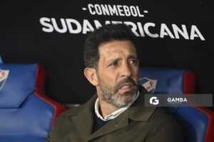 Jorge Bava, director técnico de Nacional, Copa Conmebol Sudamericana. Estadio Gran Parque Central.