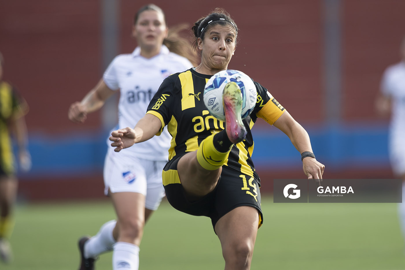 Jemina Rolfo, de Peñarol, Campeonato Uruguayo Femenino. Parque Palermo.