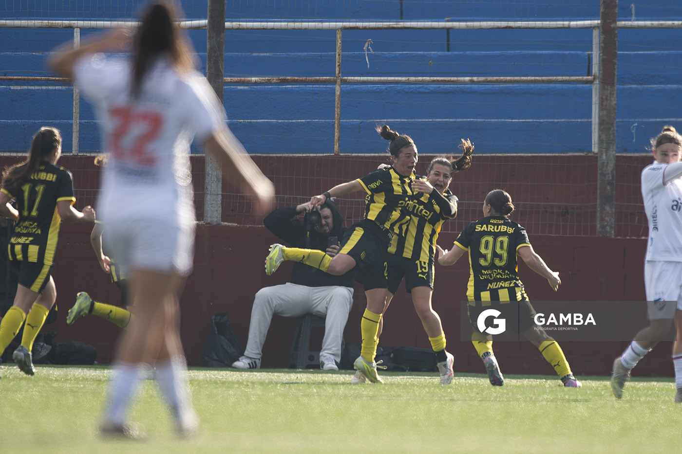 Lorena Graña, de Peñarol, Campeonato Uruguayo Femenino. Parque Palermo.