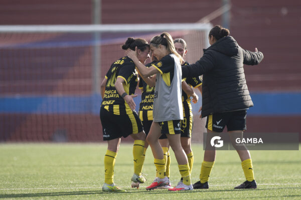Lorena Graña, de Peñarol, Campeonato Uruguayo Femenino. Parque Palermo.
