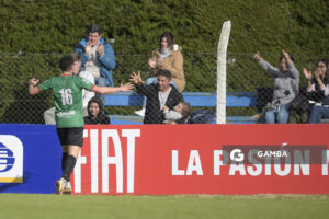Máximo Arismendi, de Ituzaingó, 18ª Copa Nacional de Clubes. Estadio Julia Pereira.