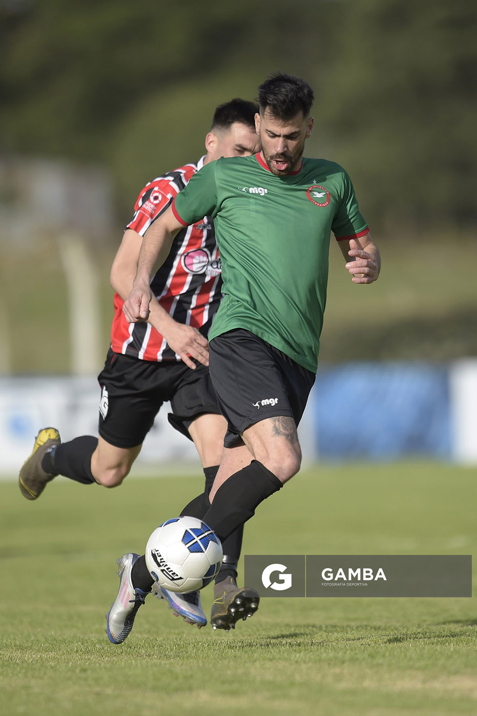 Santiago Barboza, de Ituzaingó, 18ª Copa Nacional de Clubes. Estadio Julia Pereira.