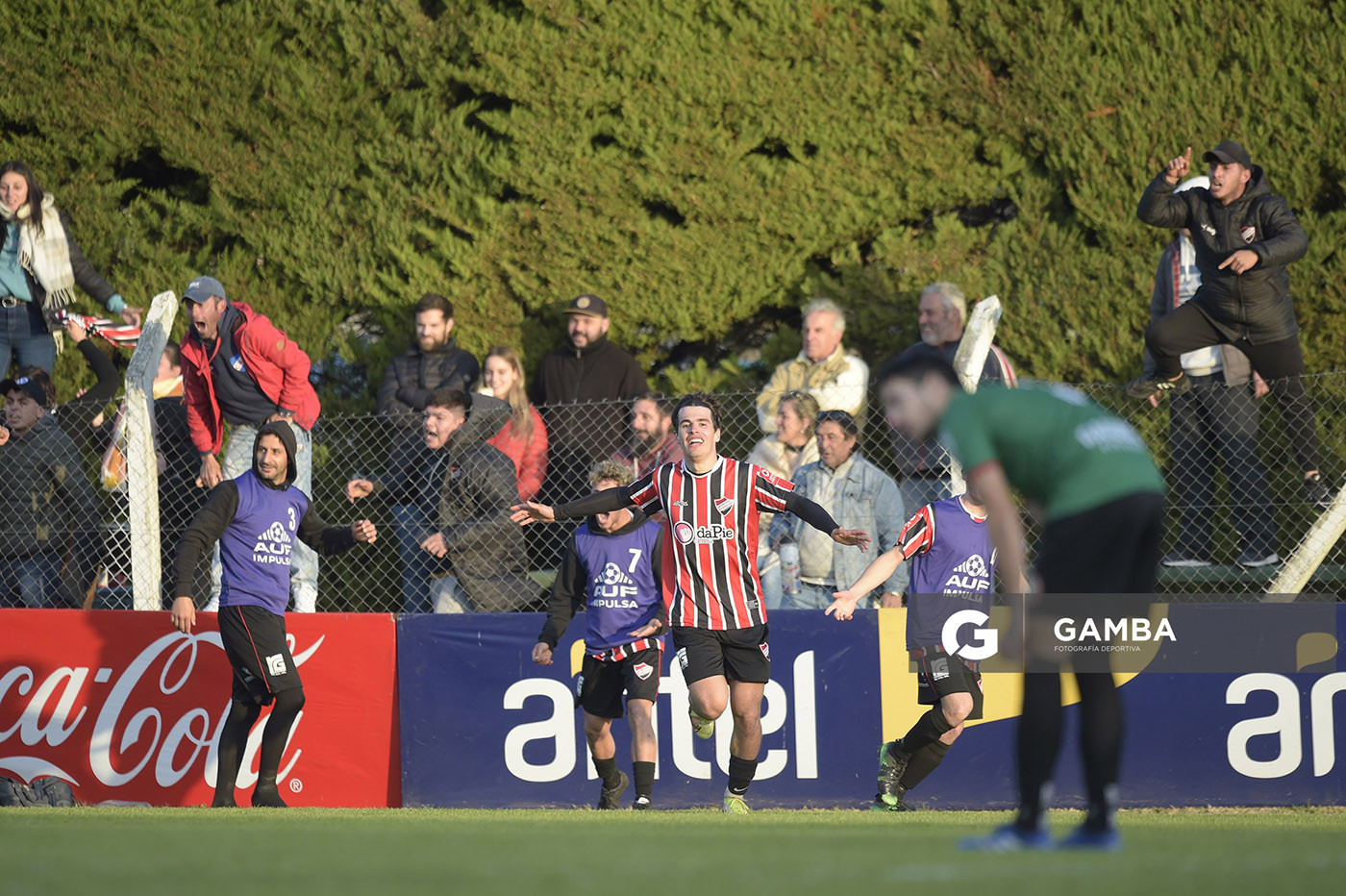 Alejandro Planchón, de Barracas, 18ª Copa Nacional de Clubes. Estadio Julia Pereira.