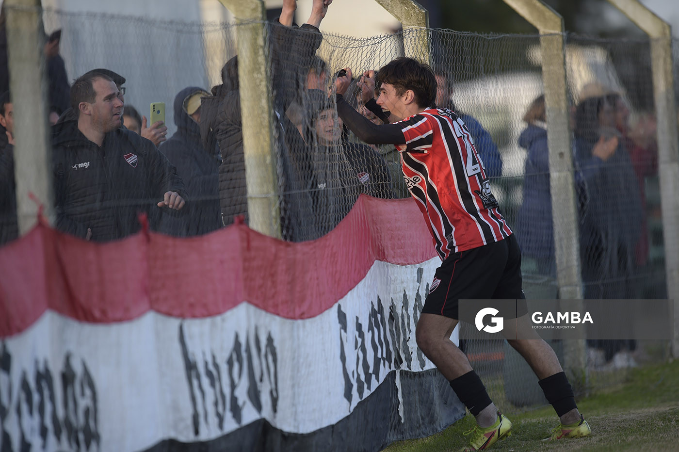 Alejandro Planchón, de Barracas, 18ª Copa Nacional de Clubes. Estadio Julia Pereira.