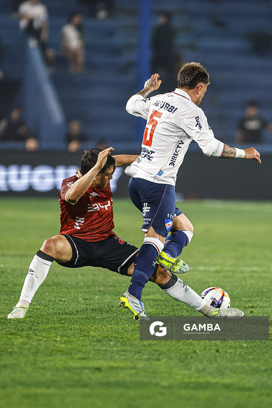 Joaquín Zeballos, de Wanderers, Liga AUF Uruguaya. Estadio Gran Parque Central.
