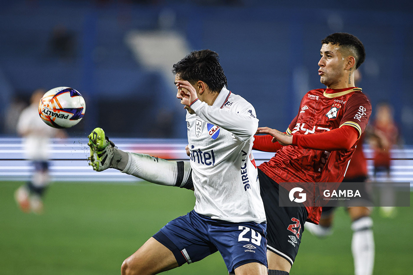 Santiago Benítez, de Wanderers, Liga AUF Uruguaya. Estadio Gran Parque Central.