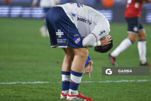 Sebastián Coates, de Nacional, Liga AUF Uruguaya. Estadio Gran Parque Central.