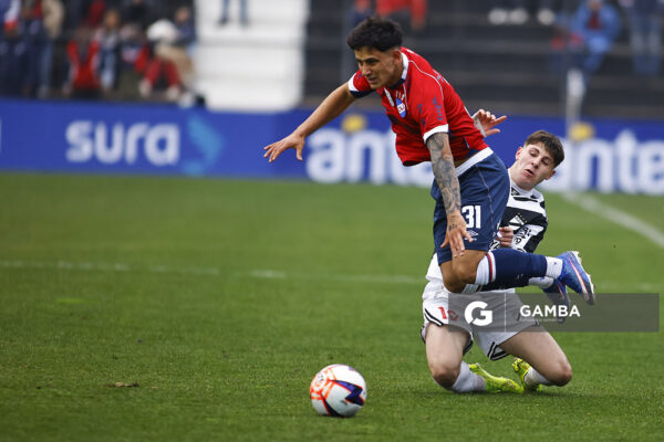 Rodrigo Martínez, de Nacional, Liga AUF Uruguaya. Estadio María Mincheff de Lazaroff.