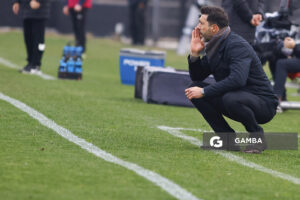 Jorge Bava, director técnico de Nacional, Liga AUF Uruguaya. Estadio María Mincheff de Lazaroff.