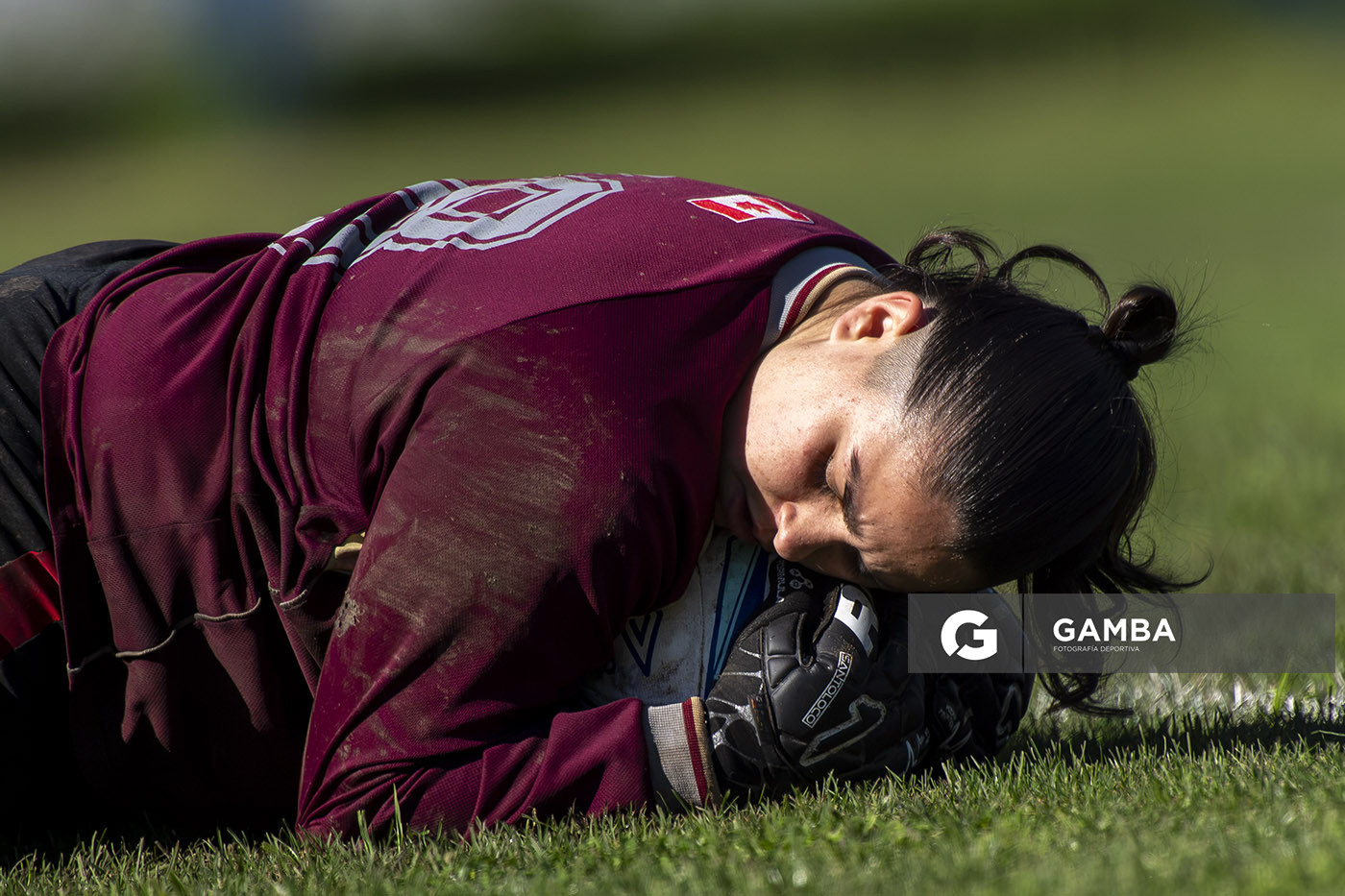 Martina Otormin, de Canadian, Campeonato Uruguayo Femenino. Estadio Julio César Abbadie.