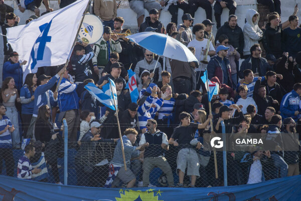 Hinchas de Libertad. 22ª Copa Nacional de Clubes.