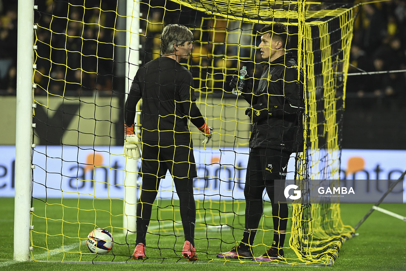 Óscar Ferro, entrenador de arqueros de Peñarol, Liga AUF Uruguaya. Estadio Campeón del Siglo.