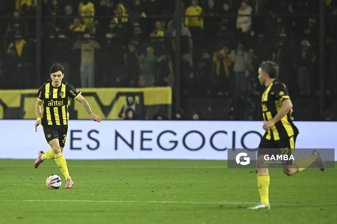 Nahuel Herrera, de Peñarol, Liga AUF Uruguaya. Estadio Campeón del Siglo.