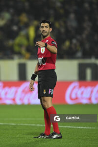 Leodán González, árbitro central, Liga AUF Uruguaya. Estadio Campeón del Siglo.