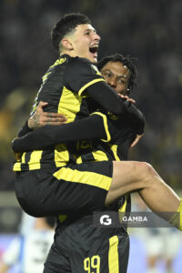 Abel Hernández, de Peñarol, Liga AUF Uruguaya. Estadio Campeón del Siglo.
