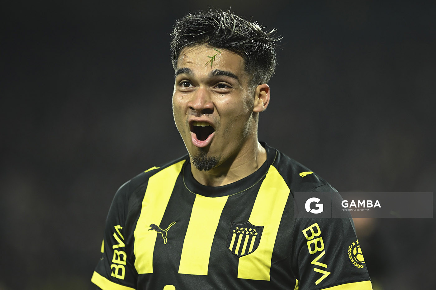 Matías Arezo, de Peñarol, Liga AUF Uruguaya. Estadio Campeón del Siglo.