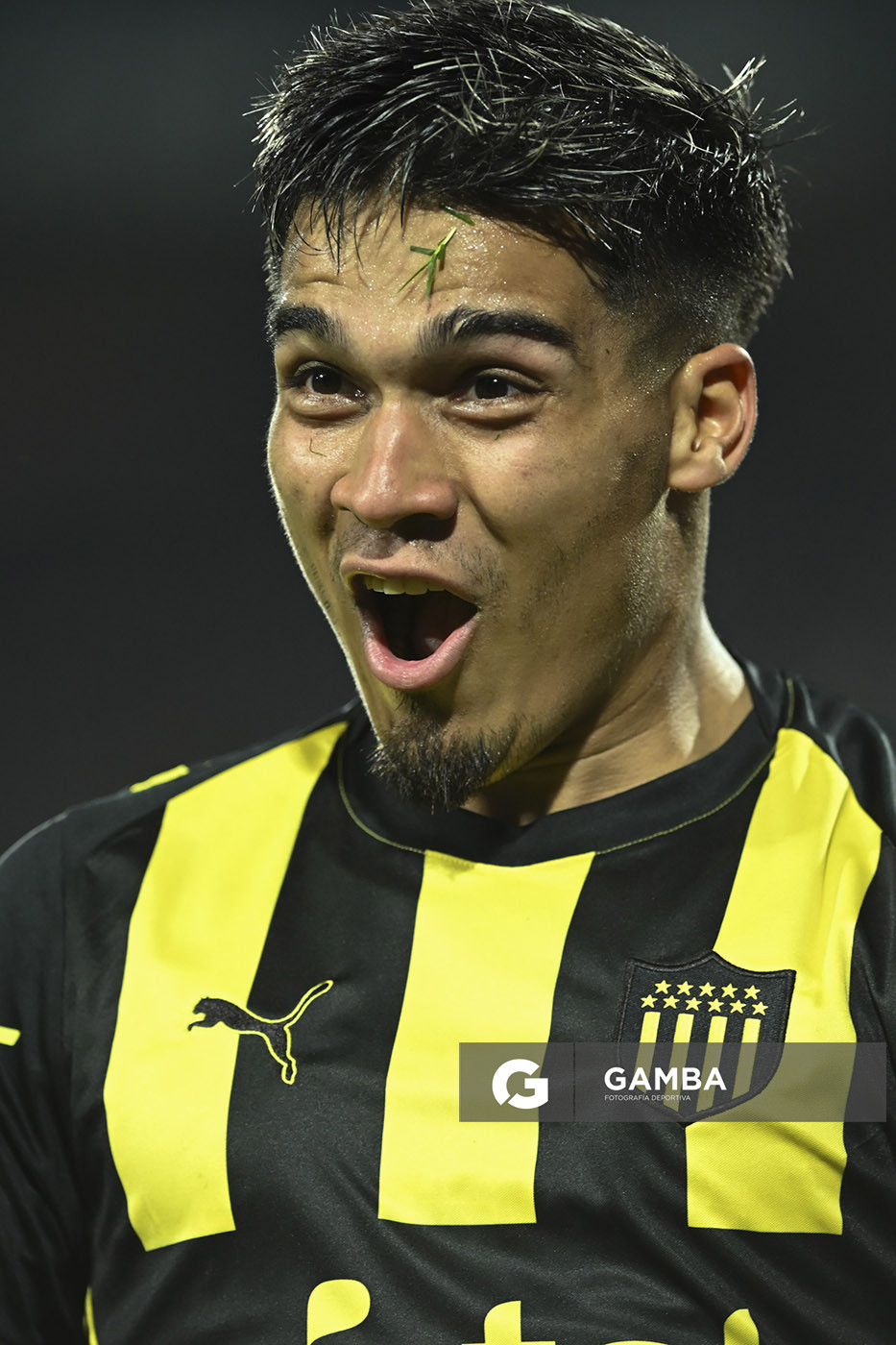 Matías Arezo, de Peñarol, Liga AUF Uruguaya. Estadio Campeón del Siglo.