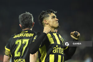 Matías Arezo, de Peñarol, Liga AUF Uruguaya. Estadio Campeón del Siglo.