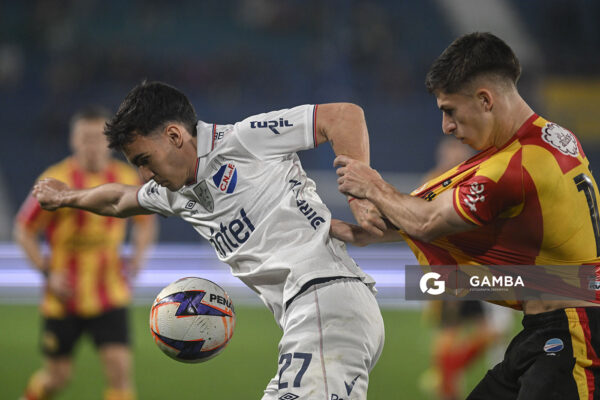 Tomás Verón Lupi, de Nacional, Liga AUF Uruguaya. Estadio Gran Parque Central.