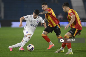 Tomás Verón Lupi, de Nacional, Liga AUF Uruguaya. Estadio Gran Parque Central.