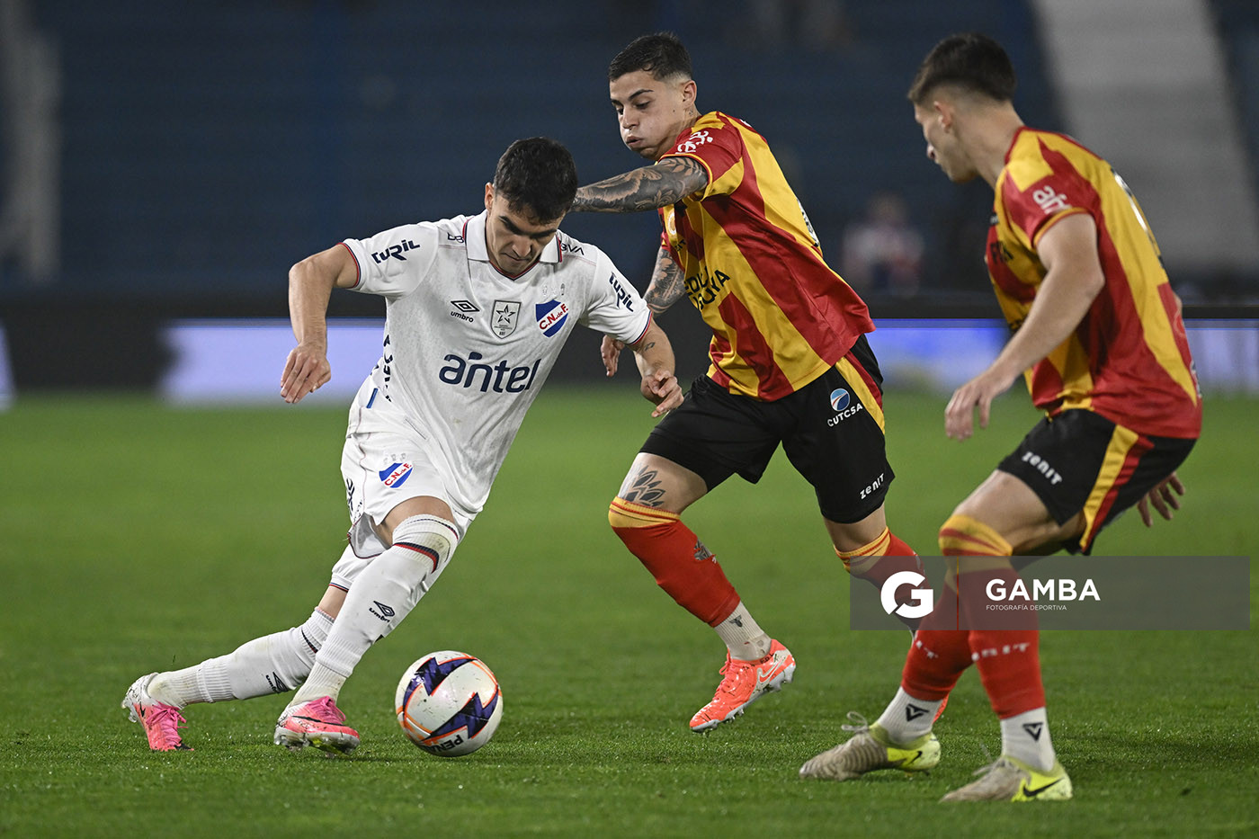 Tomás Verón Lupi, de Nacional, Liga AUF Uruguaya. Estadio Gran Parque Central.