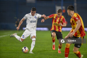Francisco Calvo, de Nacional, Liga AUF Uruguaya. Estadio Gran Parque Central.