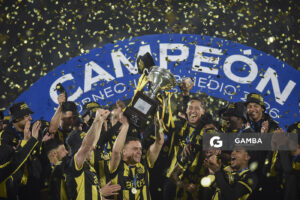 Peñarol Campeón del Torneo Intermedio. Liga AUF Uruguaya. Estadio Centenario.