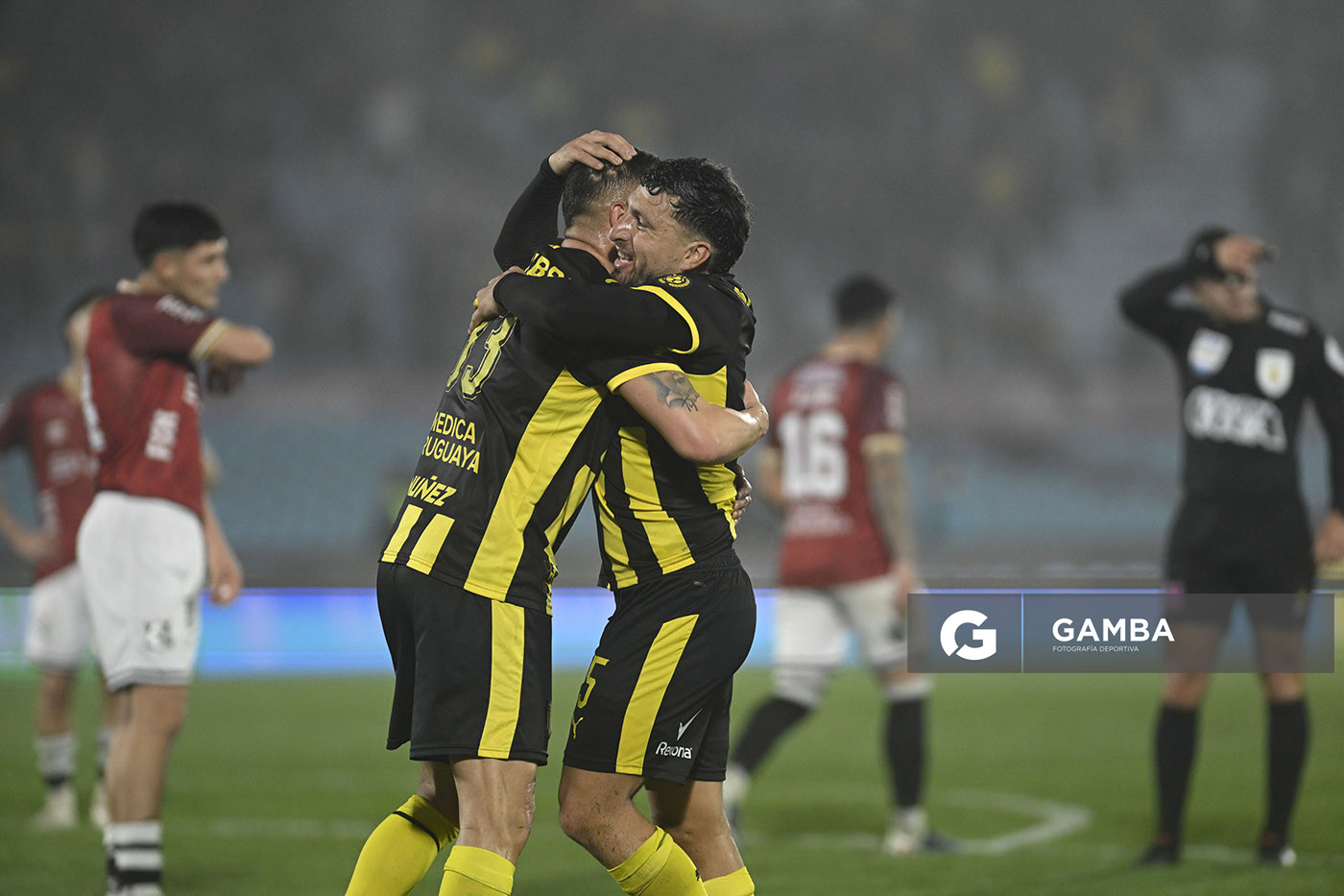 Eric Remedi, de Peñarol, Liga AUF Uruguaya. Estadio Centenario.