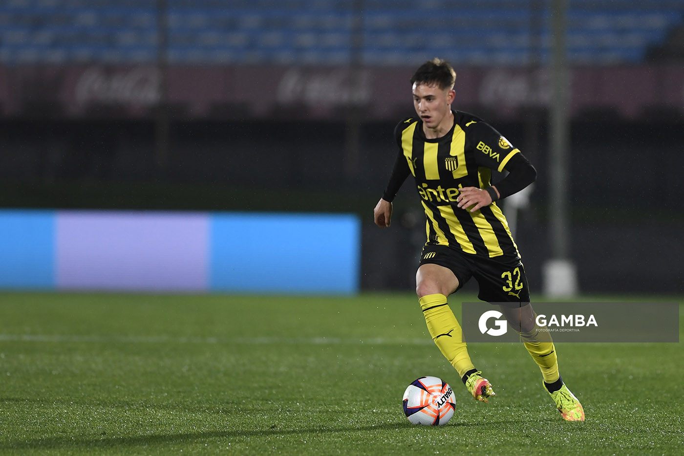 Leandro Umpiérrez, de Peñarol, Liga AUF Uruguaya. Estadio Centenario.