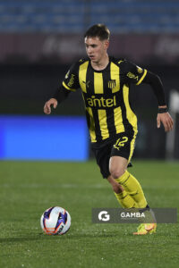 Leandro Umpiérrez, de Peñarol, Liga AUF Uruguaya. Estadio Centenario.
