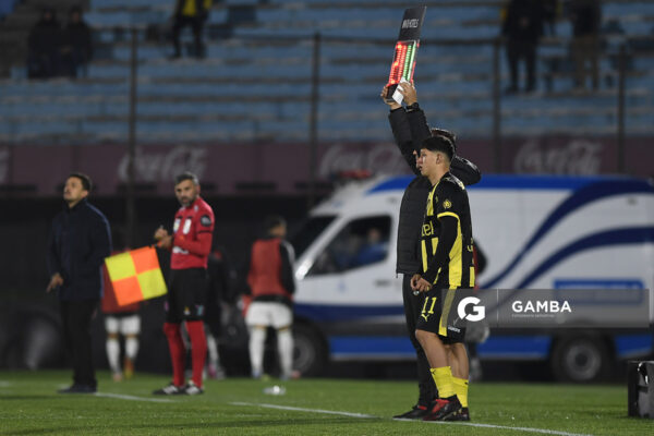 Cristian Leonel Jaime, de Peñarol, Liga AUF Uruguaya. Estadio Centenario.
