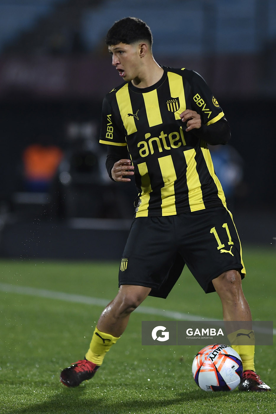 Cristian Leonel Jaime, de Peñarol, Liga AUF Uruguaya. Estadio Centenario.