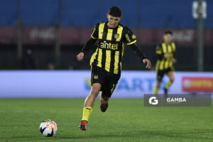 Cristian Leonel Jaime, de Peñarol, Liga AUF Uruguaya. Estadio Centenario.