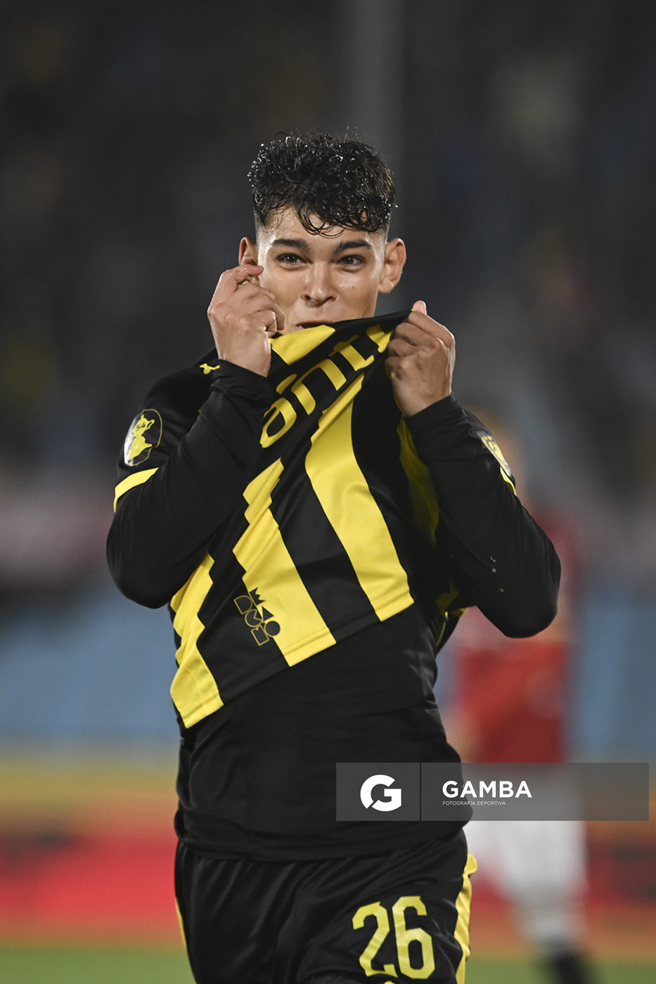Thiago Espinosa, de Peñarol, Liga Auf Uruguaya. Estadio Centenario.