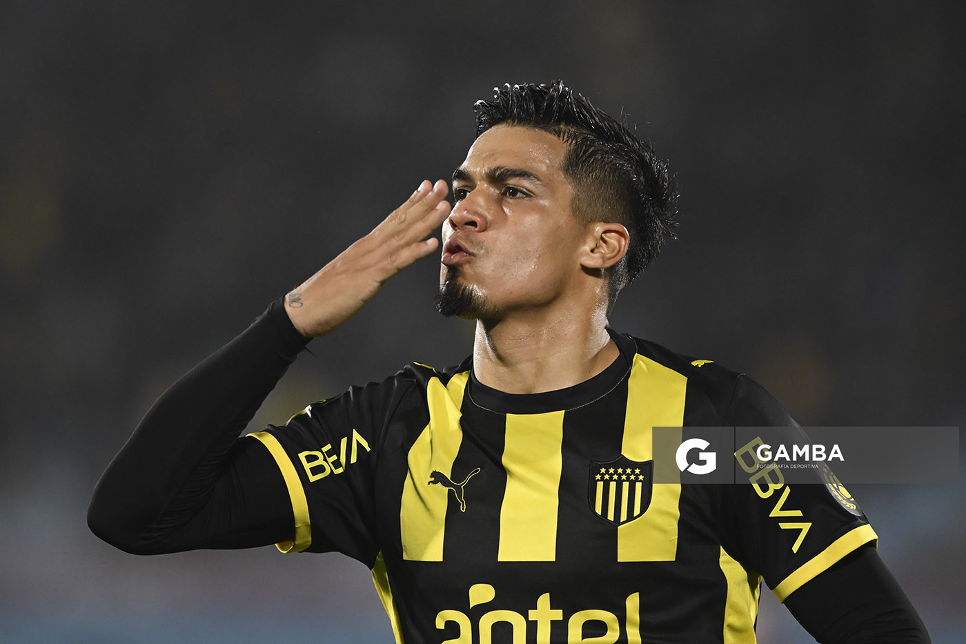 Matías Arezo, de Peñarol, Liga Auf Uruguaya. Estadio Centenario.