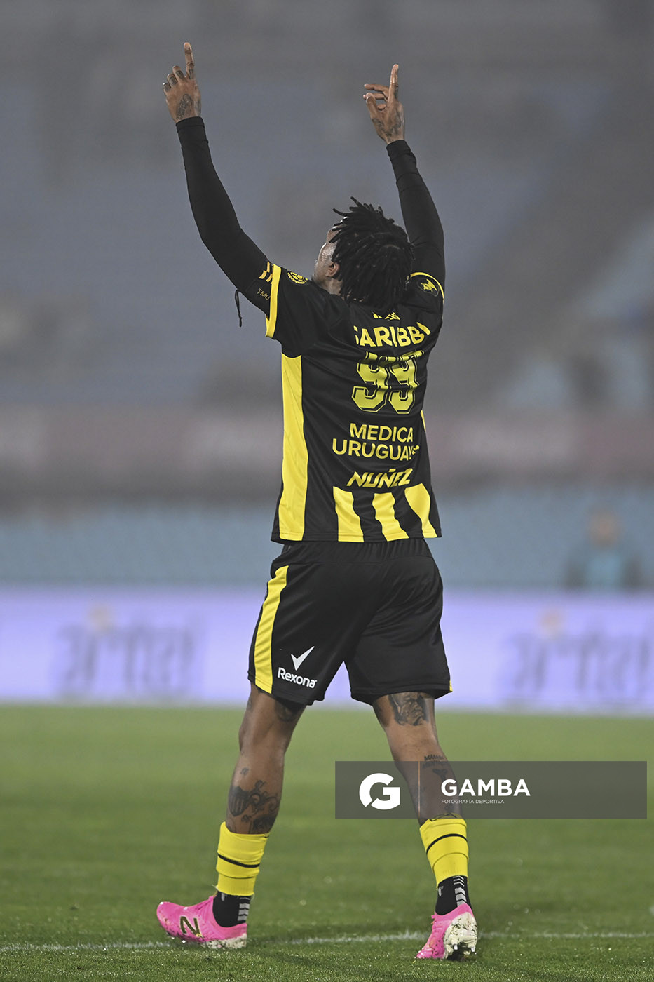 Abel Hernández, de Peñarol, Liga Auf Uruguaya. Estadio Centenario.