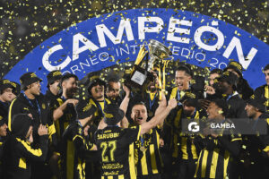 Peñarol Campeón del Torneo Intermedio. Liga AUF Uruguaya. Estadio Centenario.