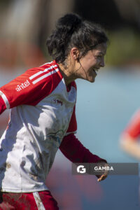 Jennifer Trinidad, de Canadian, Campeonato Uruguayo Femenino. Estadio Julio César Abbadie.