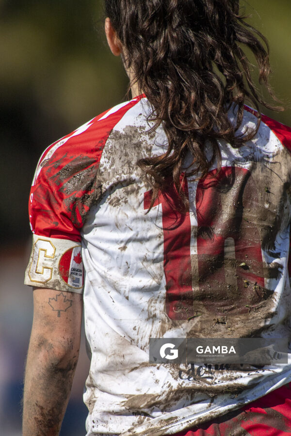 Julia Martínez, de Canadian, Campeonato Uruguayo Femenino. Estadio Julio César Abbadie.