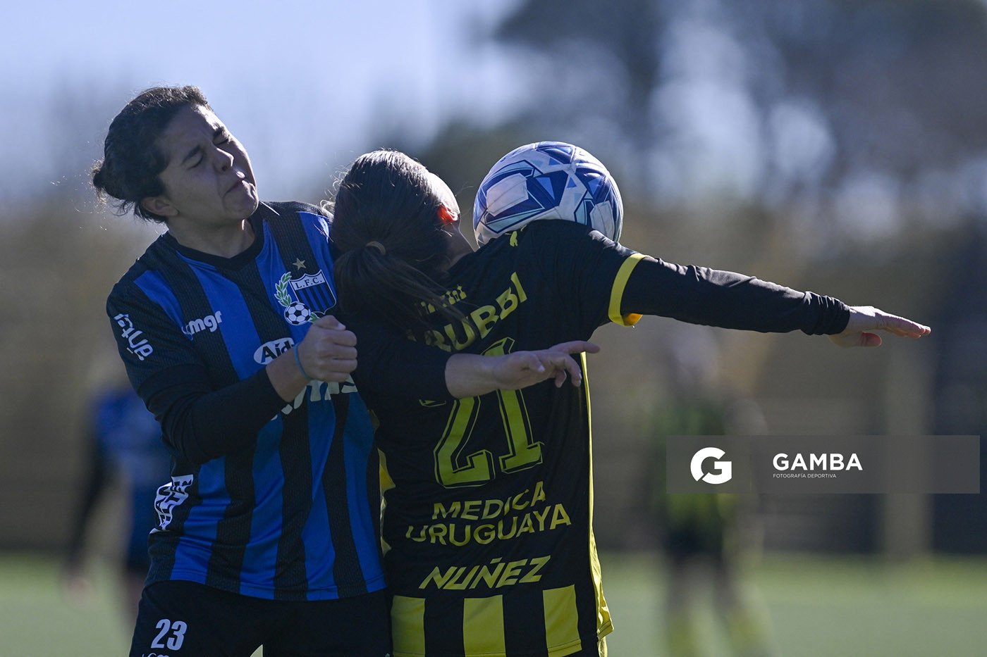 Francesca Ferrari, de Liverpool, Campeonato Uruguayo Femenino. Estadio José Pedro Damiani.