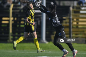 Micaela Domínguez, de Peñarol, Campeonato Uruguayo Femenino. Estadio José Pedro Damiani.