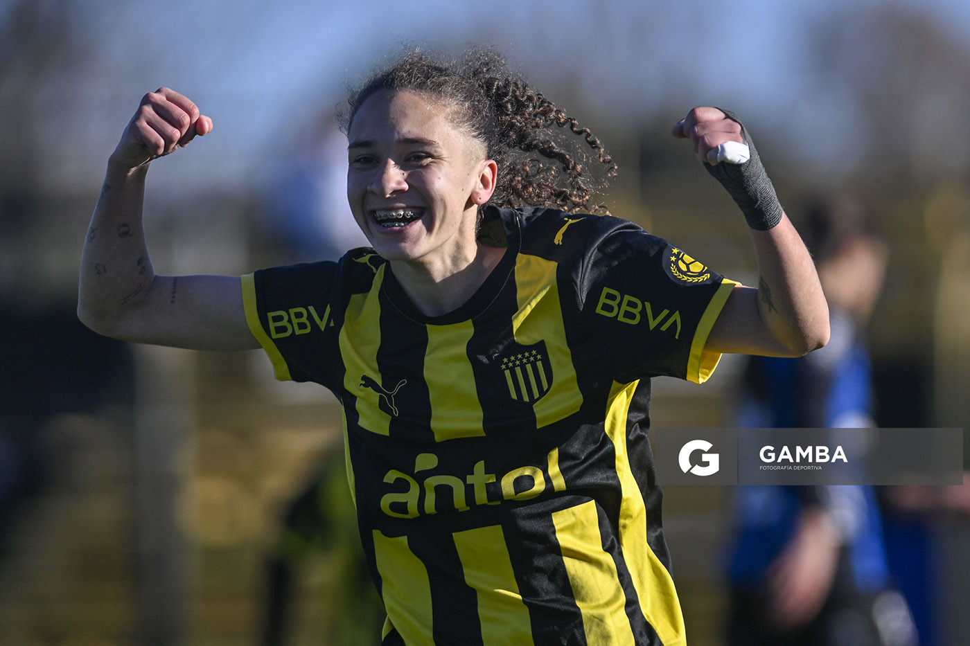 Micaela Domínguez, de Peñarol, Campeonato Uruguayo Femenino. Estadio José Pedro Damiani.